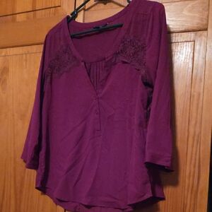 Chic Women's Burgundy Blouse with Lace Accents